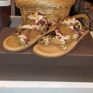 Brand new Patricia Nash Sandals
